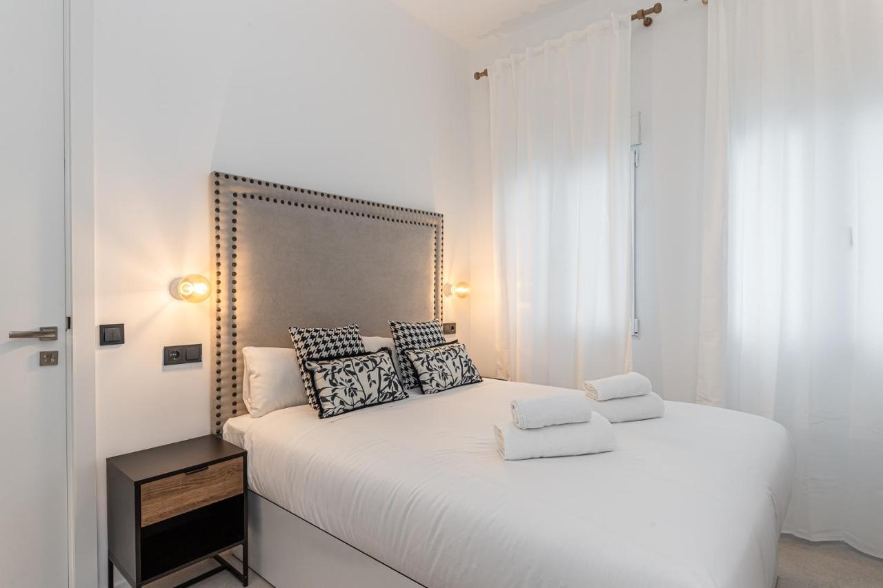 Queens House Chueca Madryt Zewnętrze zdjęcie