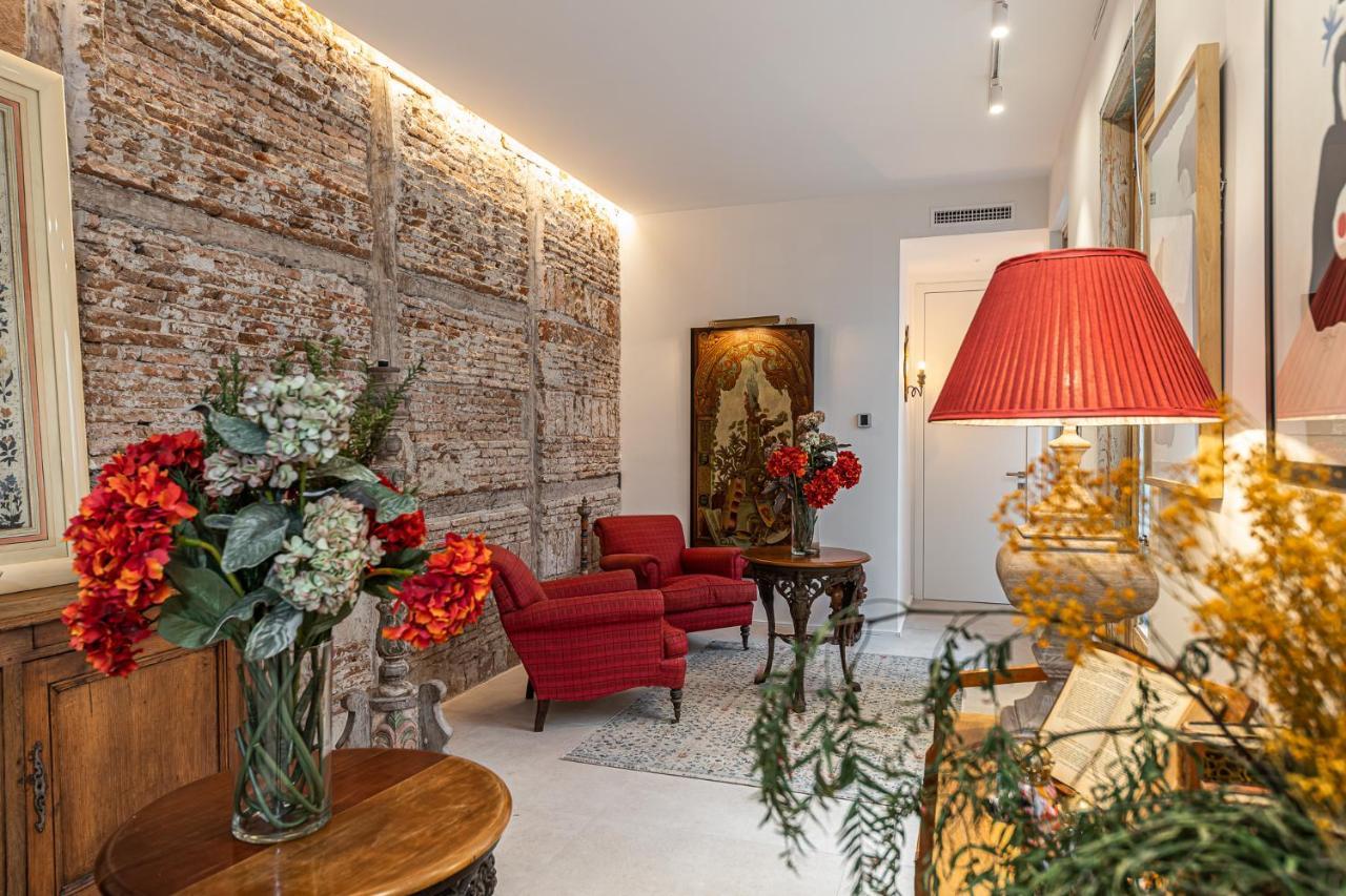 Queens House Chueca Madryt Zewnętrze zdjęcie